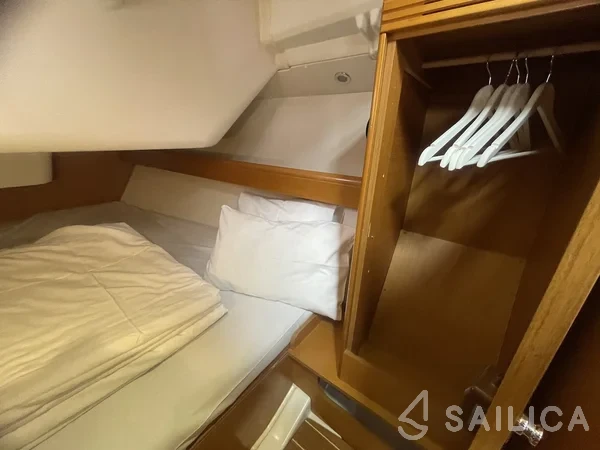 Sun Odyssey 36i - Yacht Charter Sailica