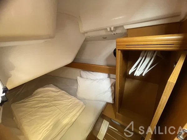 Sun Odyssey 36i - Yacht Charter Sailica