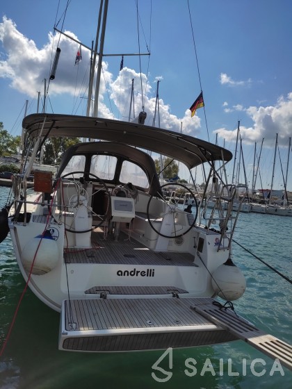 Bavaria 37 Cruiser - Yacht Charter Sailica