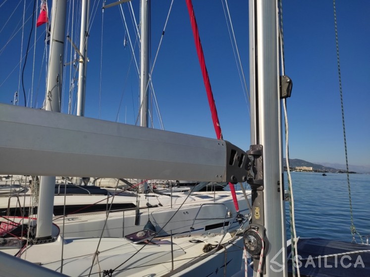 Bavaria 37 Cruiser - Yacht Charter Sailica