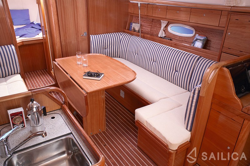 Bavaria 37 Cruiser - Yacht Charter Sailica