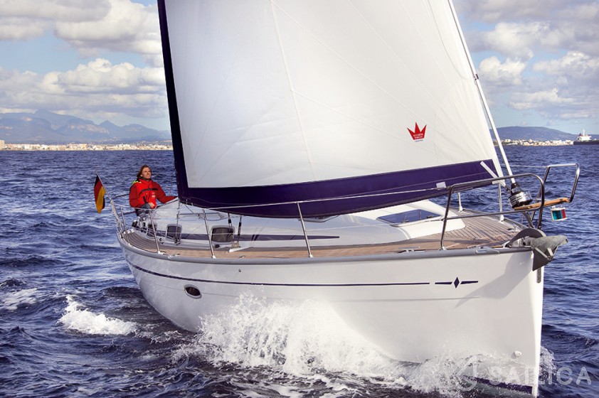Bavaria 37 Cruiser - Yacht Charter Sailica