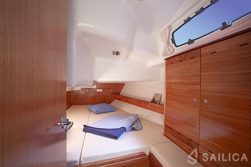 Bavaria 37 Cruiser - Yacht Charter Sailica