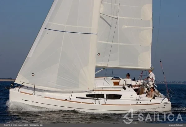 Sun Odyssey 33i - Yacht Charter Sailica