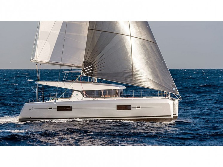 Lagoon 42 - Yacht Charter Sailica