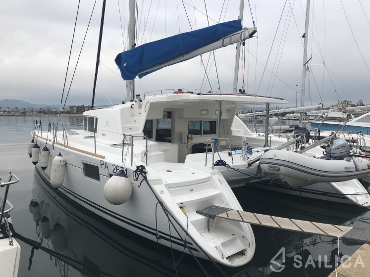 Lagoon 440 - Yacht Charter Sailica