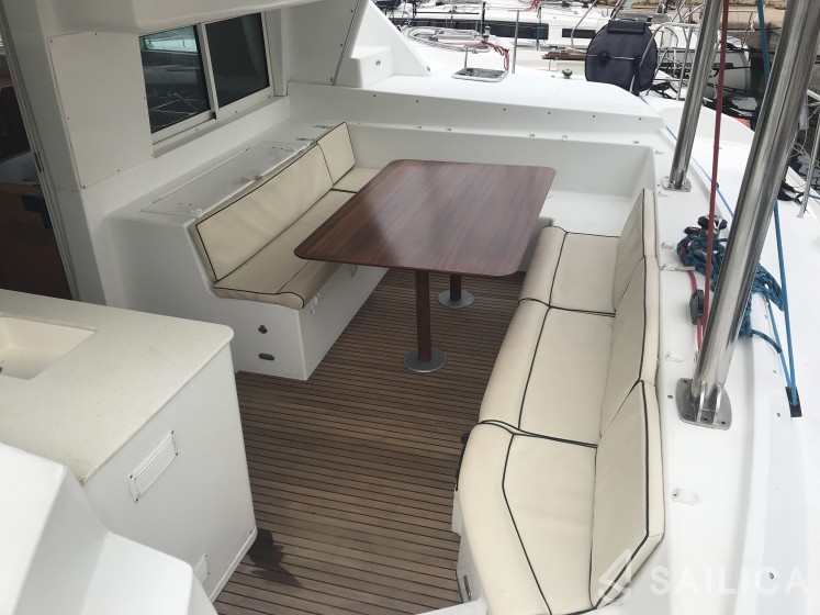 Lagoon 440 - Yacht Charter Sailica