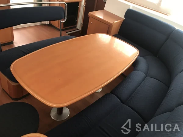 Lagoon 440 - Yacht Charter Sailica