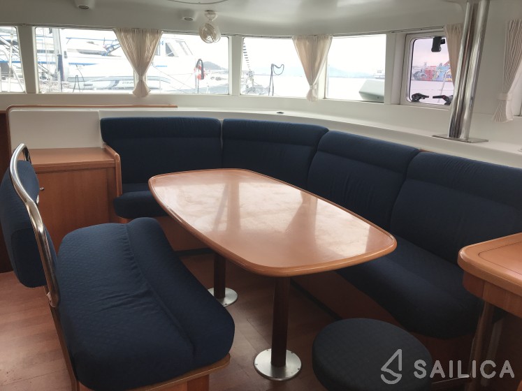 Lagoon 440 - Yacht Charter Sailica