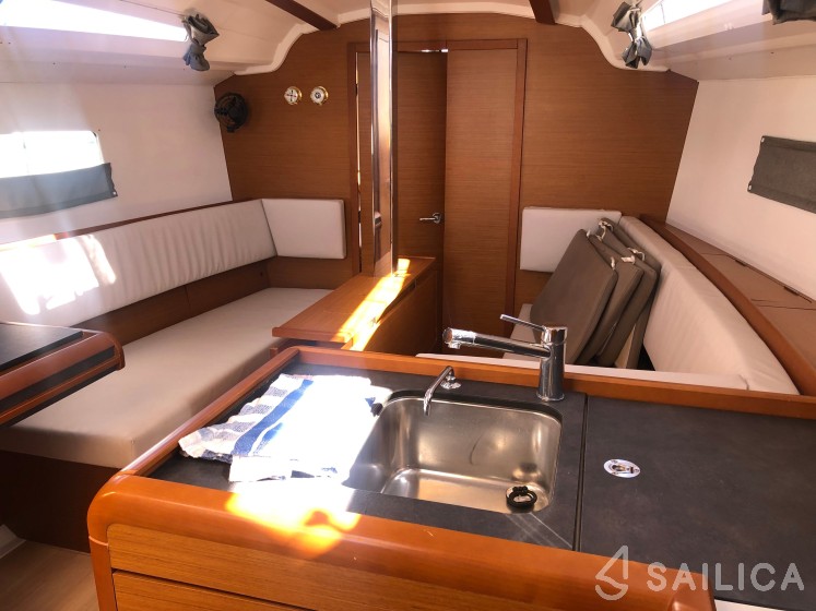 Sun Odyssey 349 - Yacht Charter Sailica