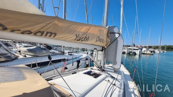 Sun Odyssey 349 - Yacht Charter Sailica