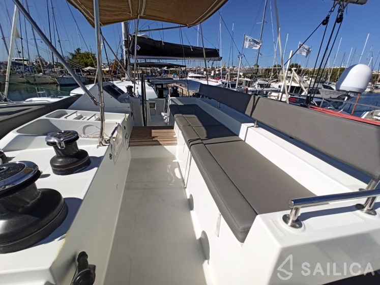 Lagoon 450 - Yacht Charter Sailica