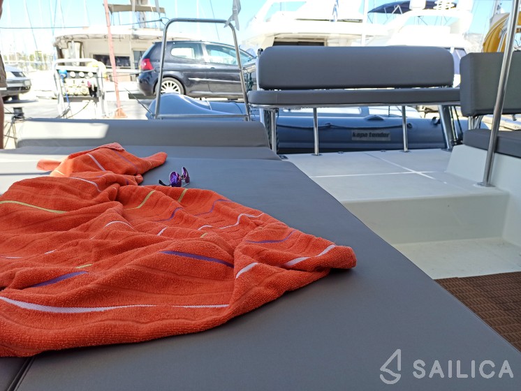 Lagoon 450 - Yacht Charter Sailica