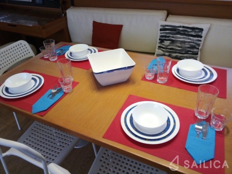 Lagoon 450 - Yacht Charter Sailica