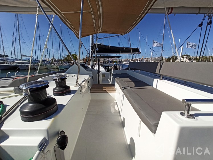 Lagoon 450 - Yacht Charter Sailica