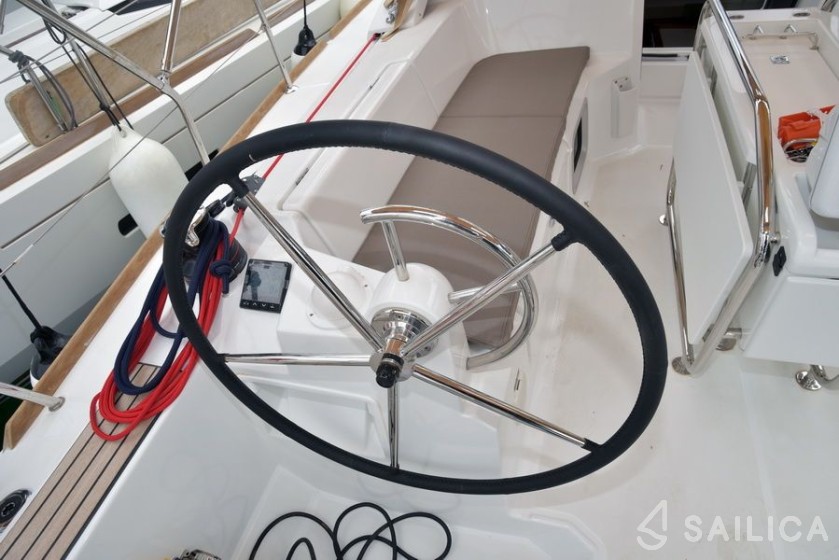 Sun Odyssey 389 - Yacht Charter Sailica