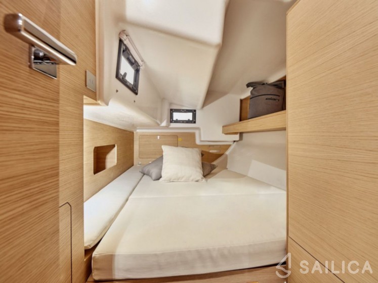 Elan E4 - Yacht Charter Sailica