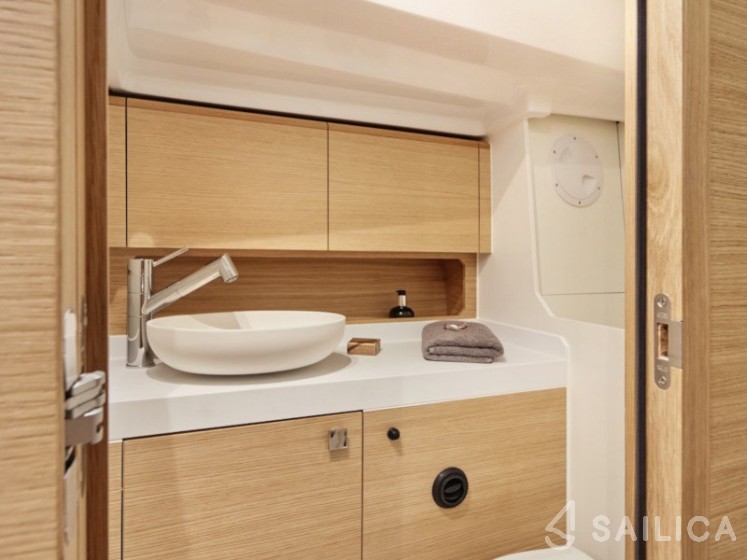 Elan E4 - Yacht Charter Sailica