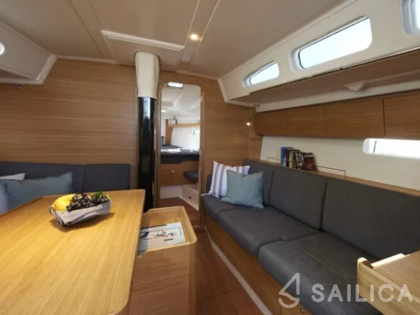 Xp 44 - Yacht Charter Sailica