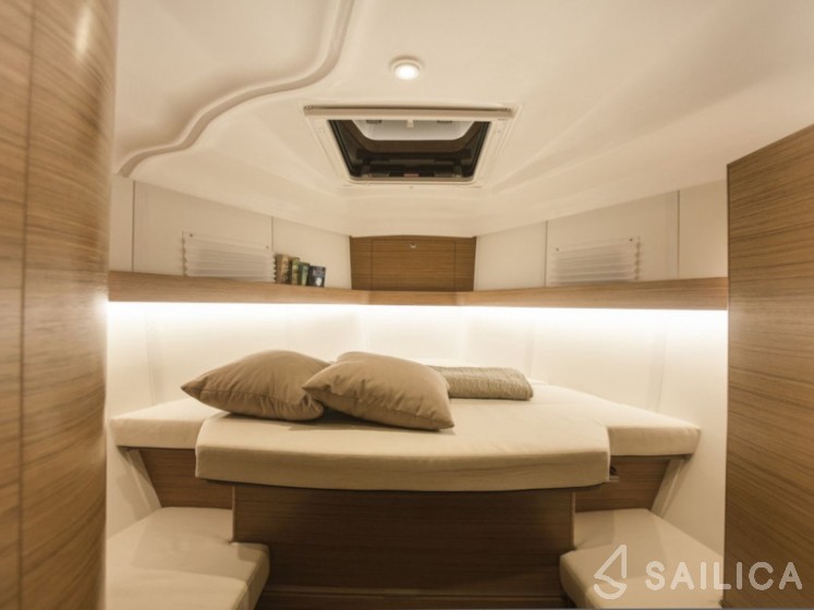 Elan 45 Impression - Yacht Charter Sailica