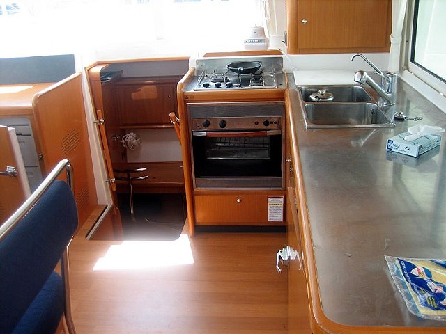 Lagoon 440 - Yacht Charter Sailica