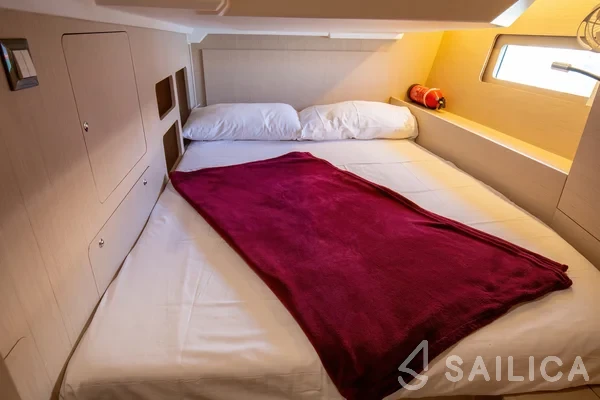 Oceanis 46.1 - Yacht Charter Sailica