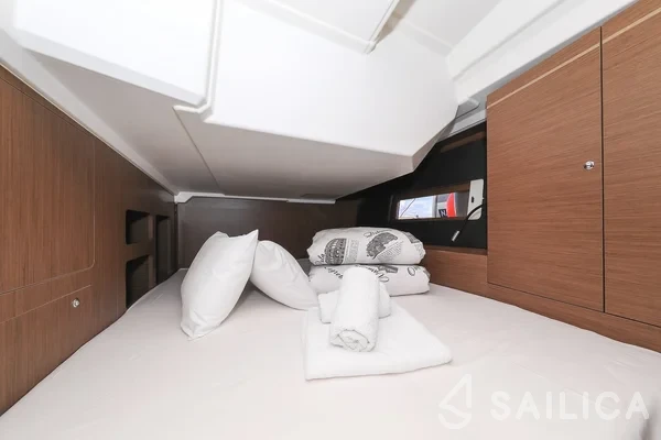 Oceanis 46.1 - Yacht Charter Sailica