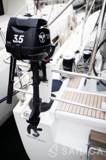 Oceanis 51.1 - Yacht Charter Sailica