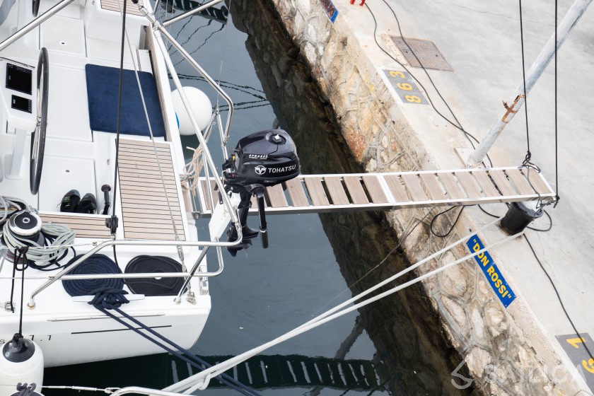 Oceanis 51.1 - Yacht Charter Sailica