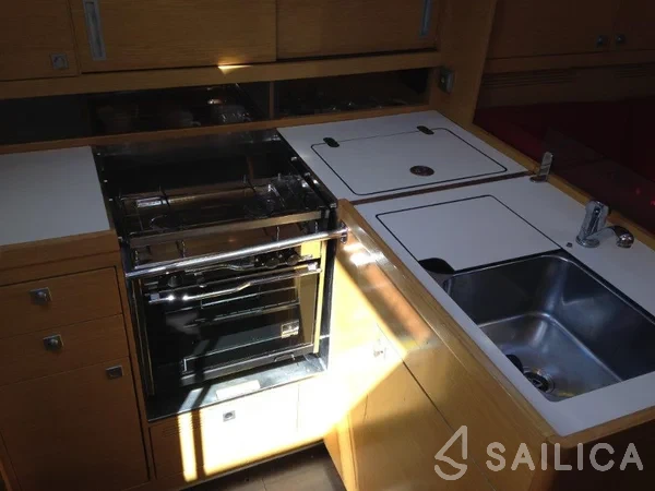 Elan 350 - Yacht Charter Sailica