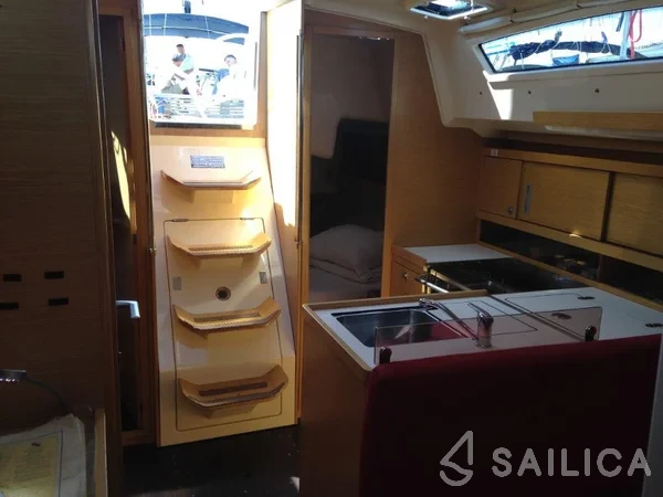 Elan 350 - Yacht Charter Sailica