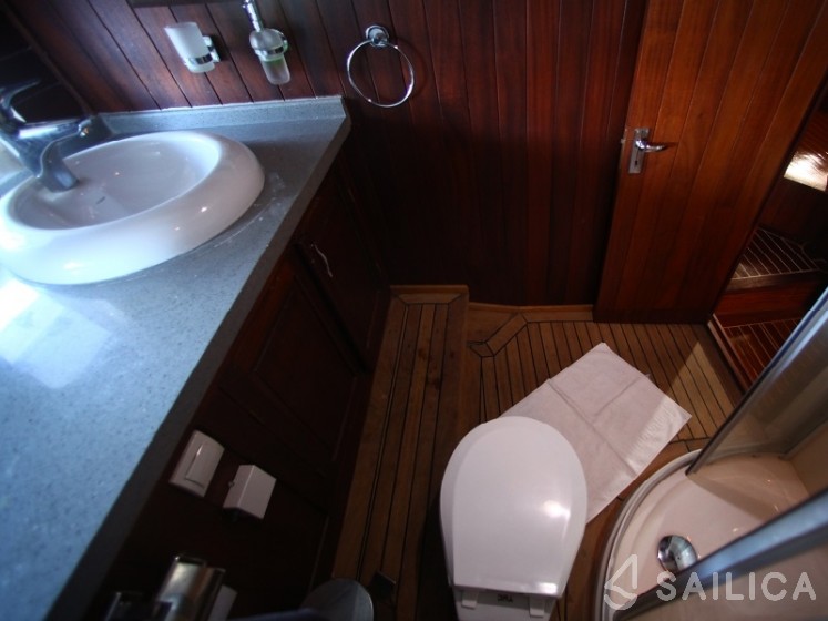 Gulet - Yacht Charter Sailica