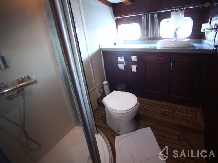 Gulet - Yacht Charter Sailica