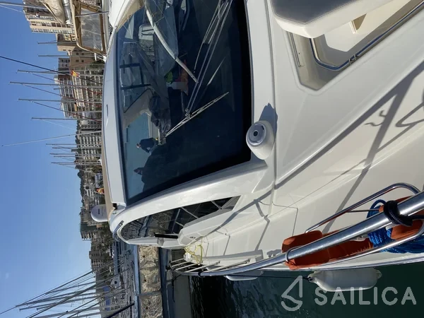 Cranchi M44 HT - Yacht Charter Sailica