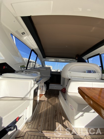 Cranchi M44 HT - Yacht Charter Sailica