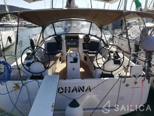 Sun Odyssey 410 - Yacht Charter Sailica