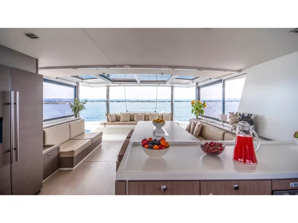 Bali 5.4. - Yacht Charter Sailica