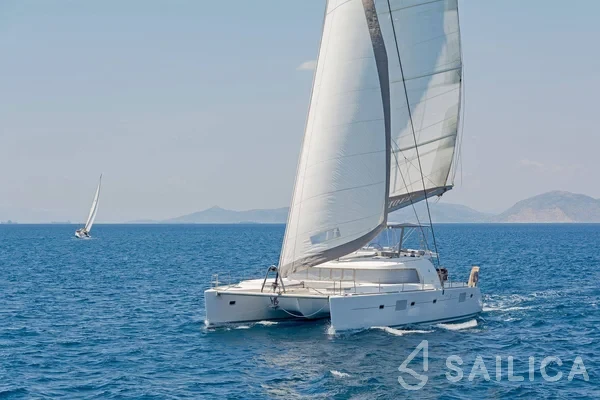 Lagoon 500 - Yacht Charter Sailica