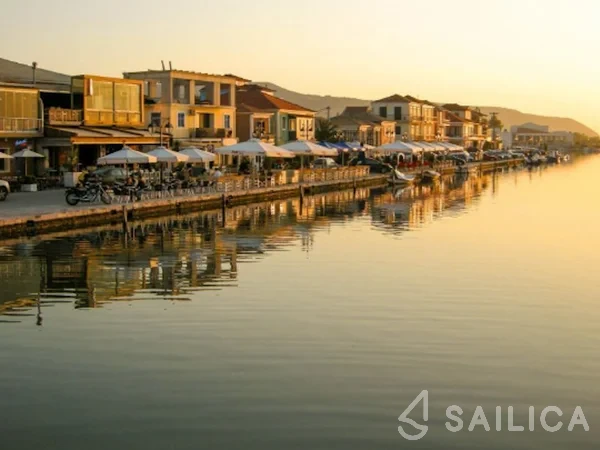 Sun Odyssey 39 DS - Yacht Charter Sailica