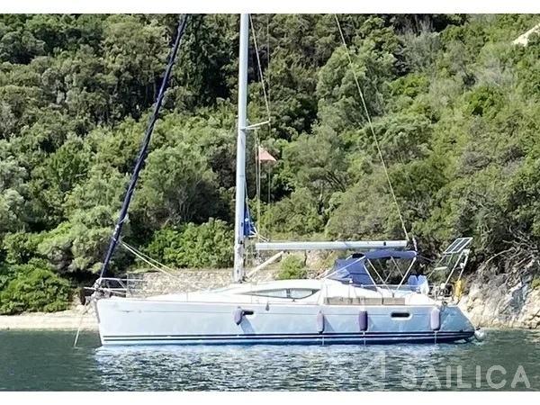 Sun Odyssey 39 DS - Yacht Charter Sailica