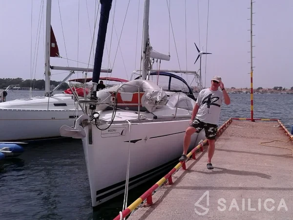 Sun Odyssey 39 DS - Yacht Charter Sailica