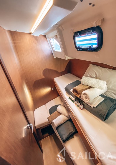 Oceanis 46.1 - Yacht Charter Sailica
