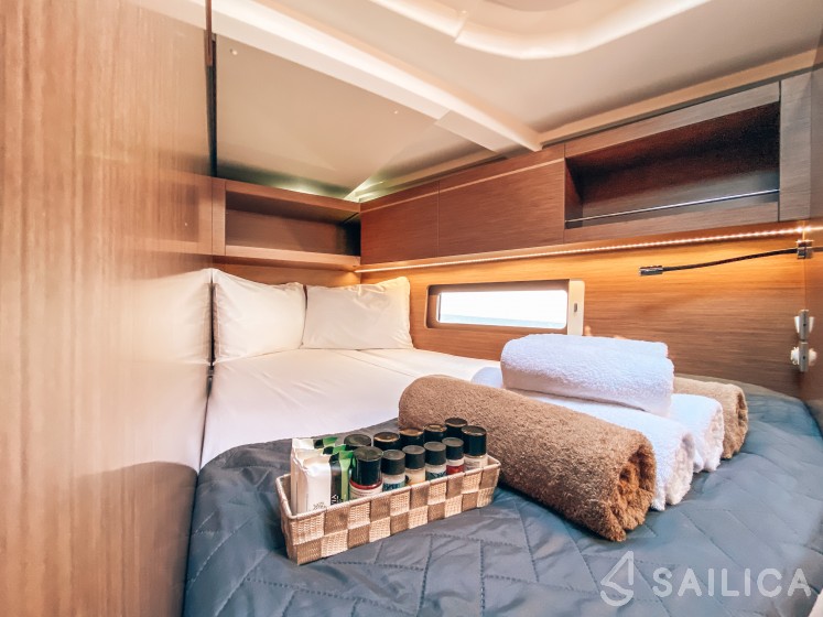 Oceanis 46.1 - Yacht Charter Sailica