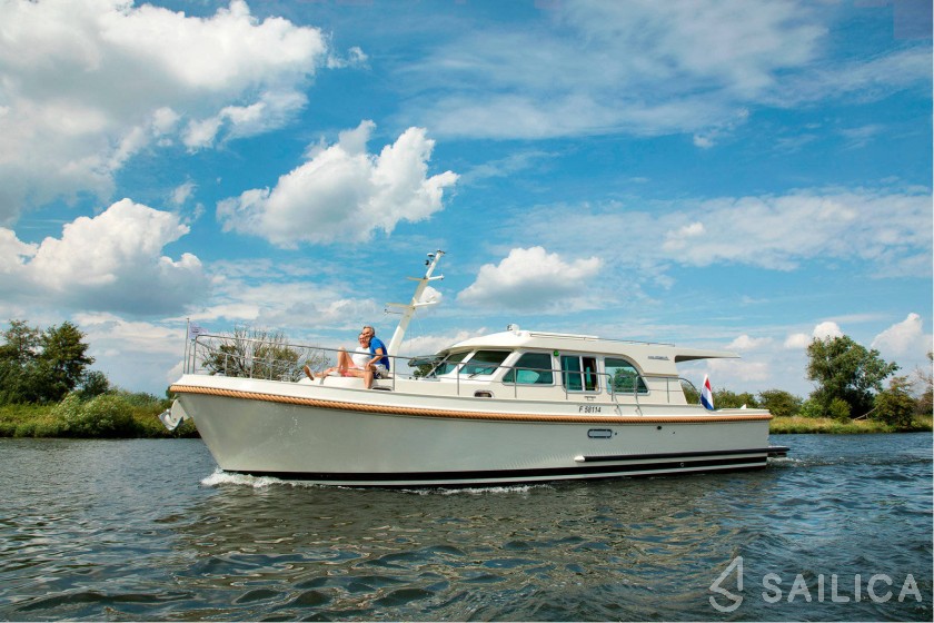 Linssen Grand Sturdy 40.0 Sedan - Yacht Charter Sailica