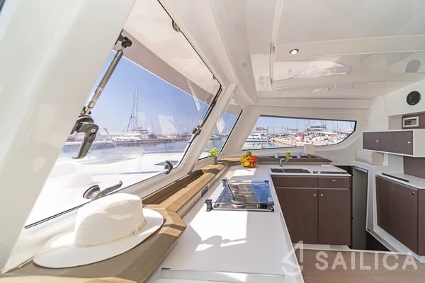 Bali Catspace - Yacht Charter Sailica