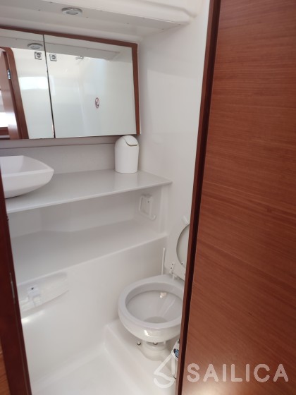 Dufour 412 GL - Yacht Charter Sailica