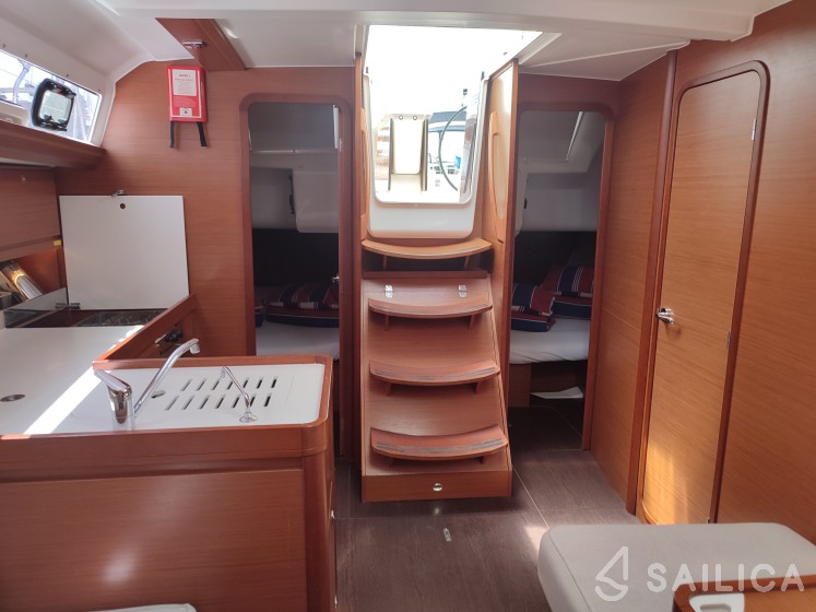 Dufour 412 GL - Yacht Charter Sailica