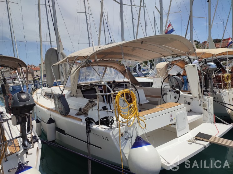 Dufour 412 GL - Yacht Charter Sailica