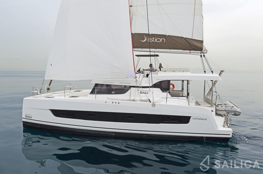 Bali Catspace - Yacht Charter Sailica