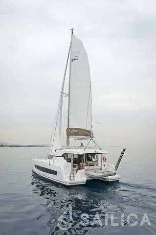 Bali Catspace - Yacht Charter Sailica